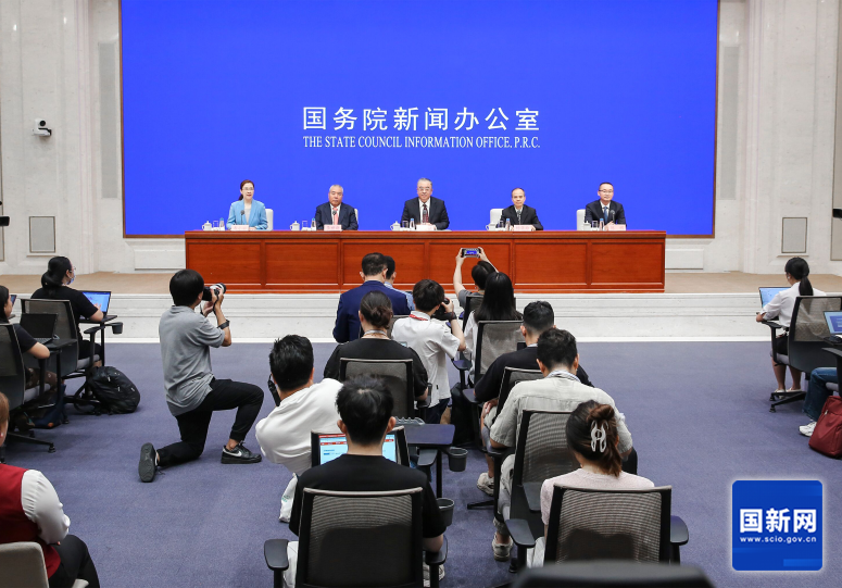 国新办举行新闻发布会 介绍内河航运高质量发展及今年中国航海日有关情况